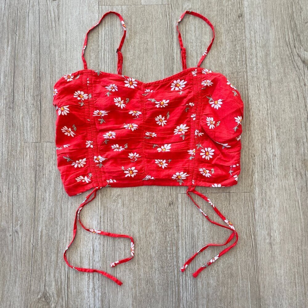 Womens Hollister Red Floral Cropped Tank Top - M
